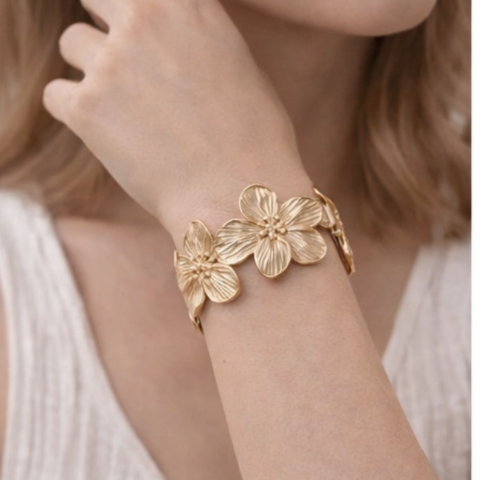 Golden Blossom Bracelet (Anti-Tarnish)